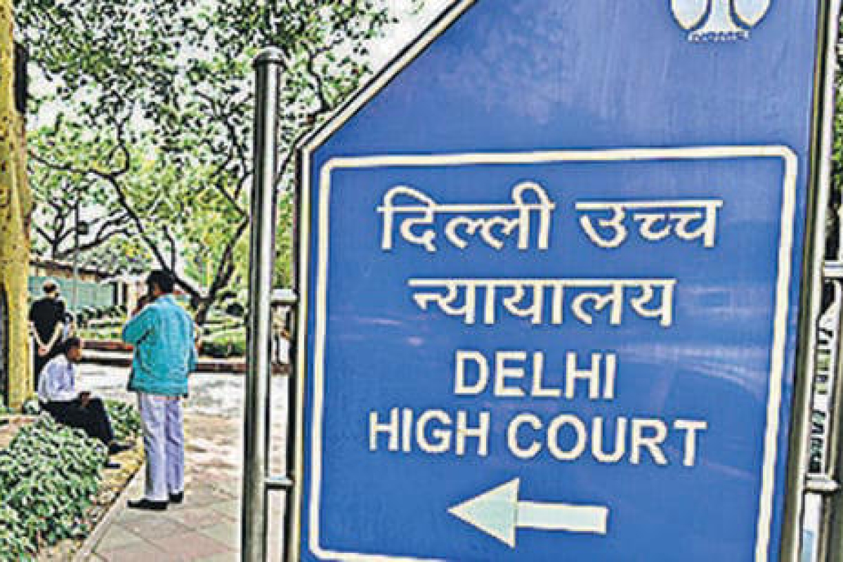 Delhi HC rejects plea by the widow of a descendant of Bahadur Shah Zafar seeking possession of the Red Fort.