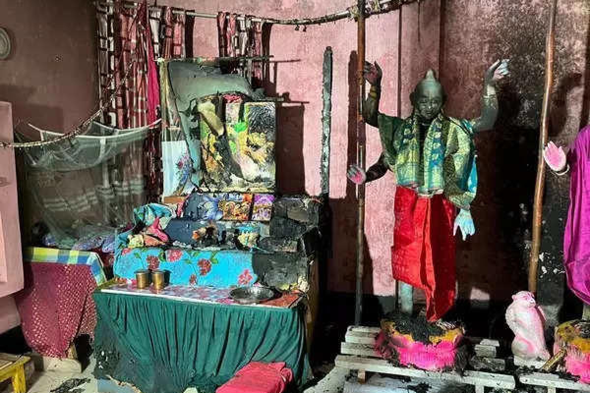 Idols were destroyed in yet another attack on a Hindu temple in Bangladesh, and a formal complaint has been filed.